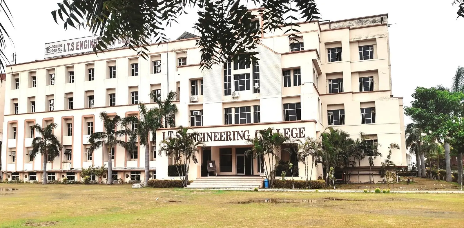 ITS Engineering College campus
