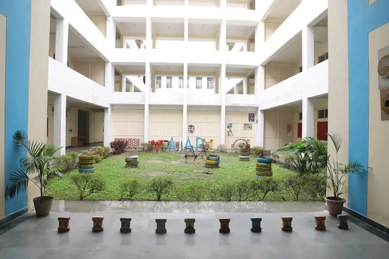 Inner courtyard garden of the academic block