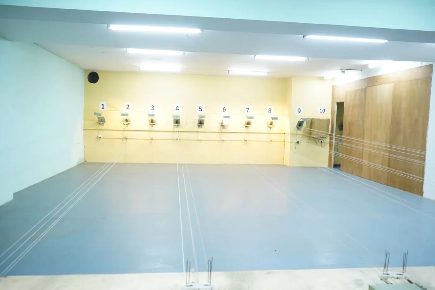 Indoor shooting range