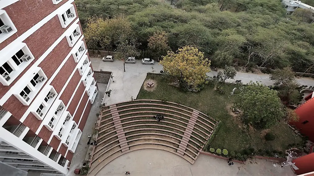 Elevated view of courtyard and amphitheatre steps