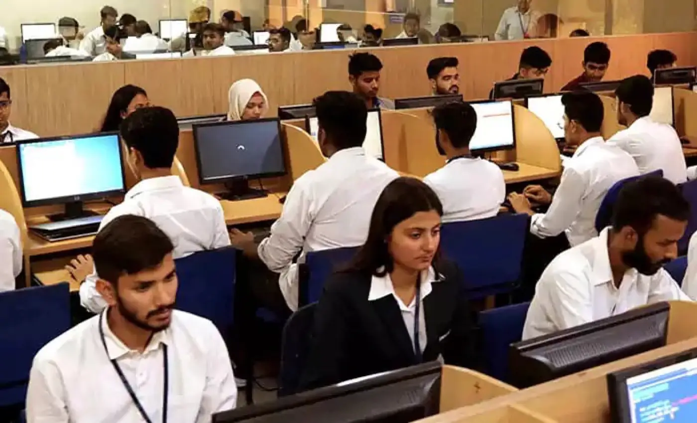 Computer lab with students at workstations
