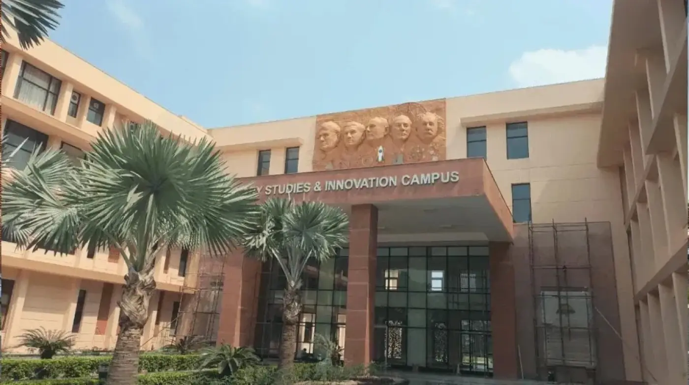 Academic building entrance, Sector 128 (Wish Town) campus